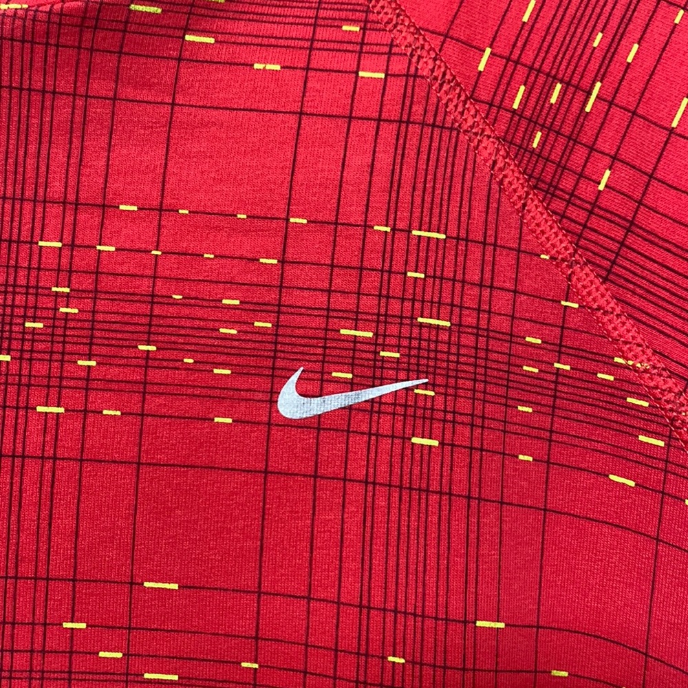 NIKE RUNNING DRI-FIT pullover - Picture 6 of 7
